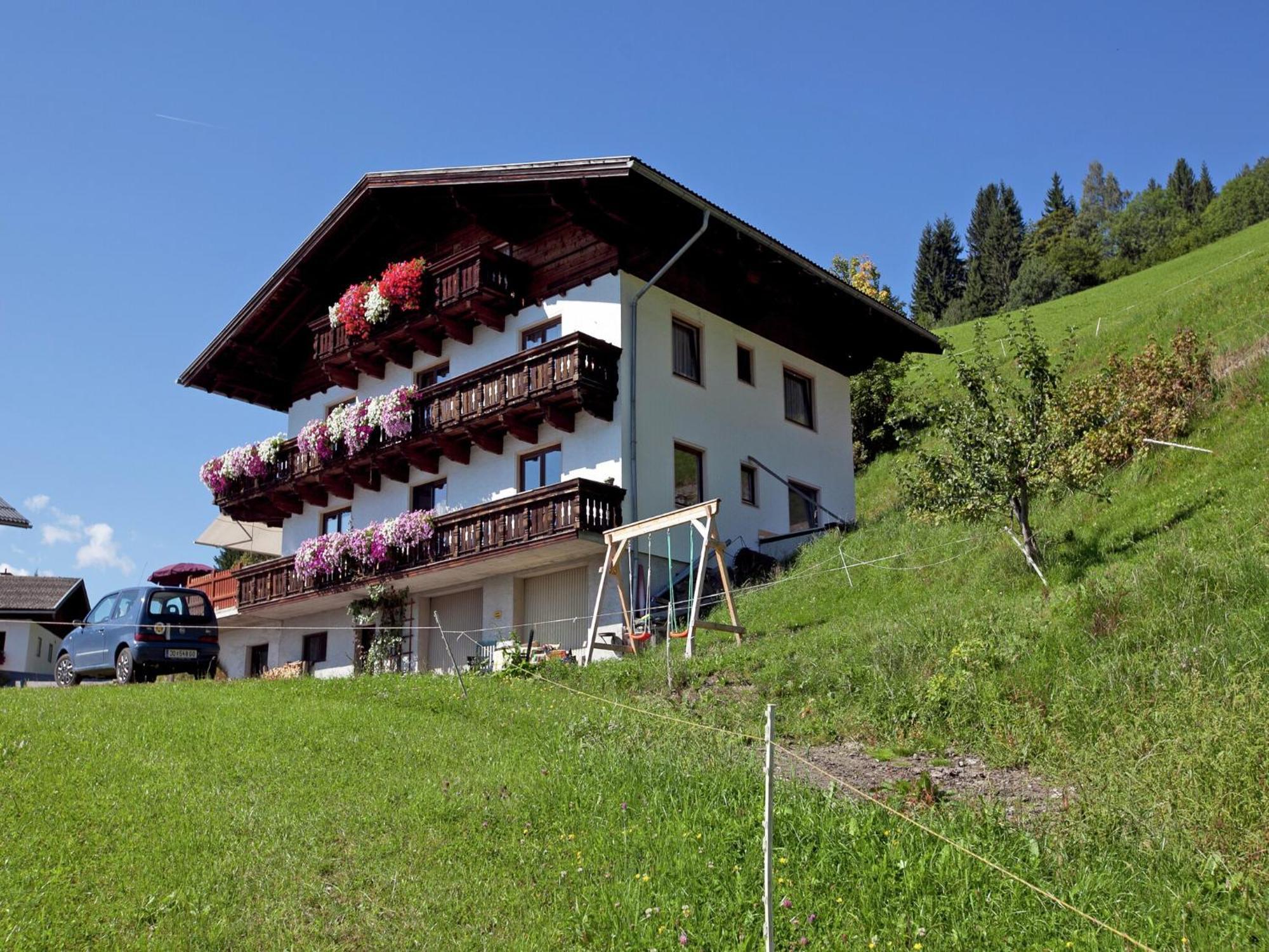 Apartment In Sankt Johann Im Pongau Near Ski Area Ваграйн Екстериор снимка